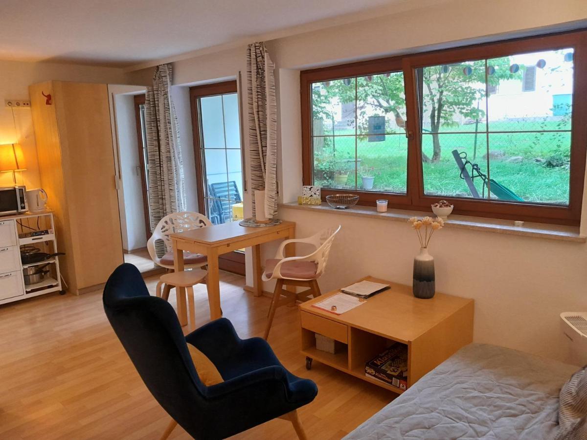 Apartment Mit Kueche Und Balkon Oder Terrasse, Ruhig Und Gut Erreichbar Piding Bagian luar foto