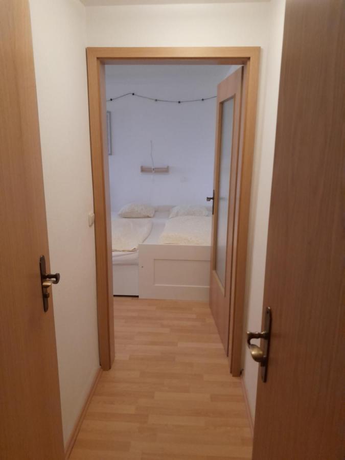Apartment Mit Kueche Und Balkon Oder Terrasse, Ruhig Und Gut Erreichbar Piding Bagian luar foto